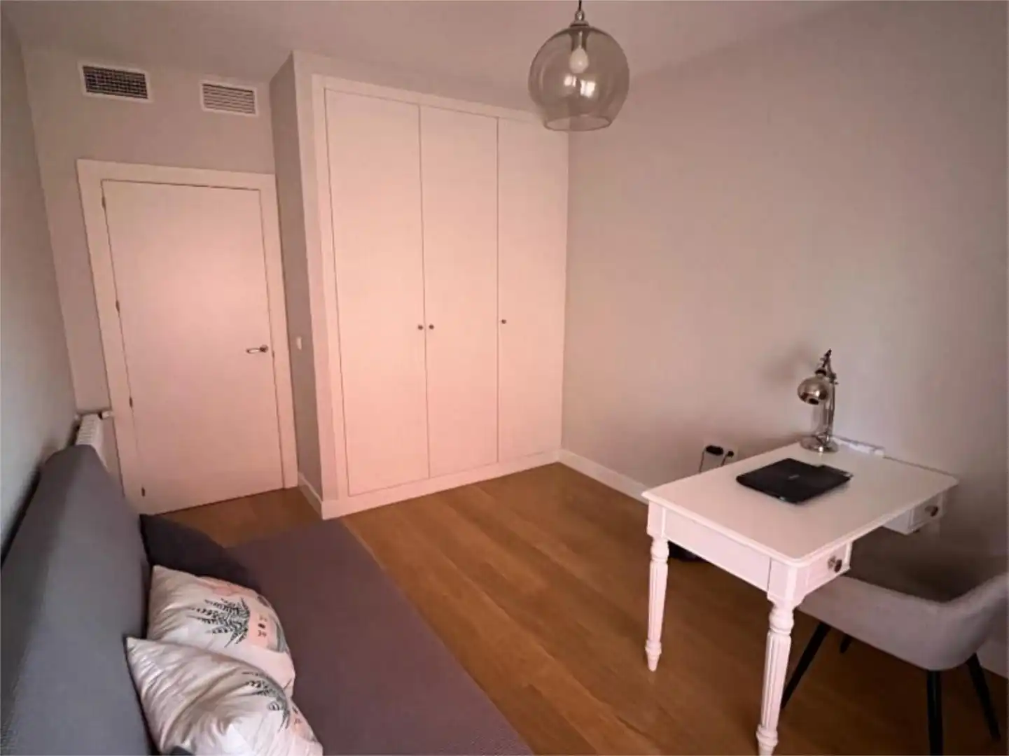 Piso en venta en Calle García Pavón, 106, Tomelloso Habitación de Piso en venta en Tomelloso con Aire acondicionado, Terraza y Balcón