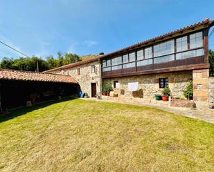 Vista exterior de Casa o xalet de lloguer en Hermandad de Campoo de Suso amb Balcó