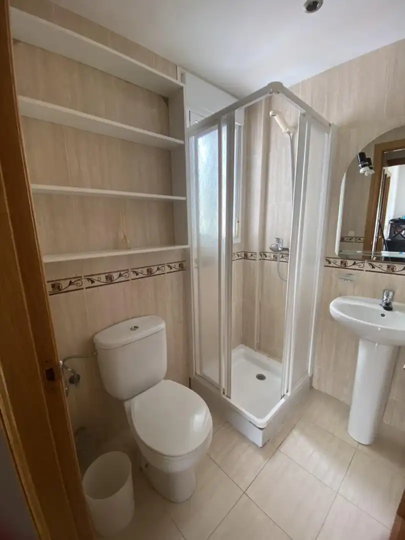 Apartments for sale in Avenida la Moraleda, 3, Benahavís pueblo Bathroom of Apartments for sale in Benahavís with Air Conditioner, Terrace and Swimming Pool