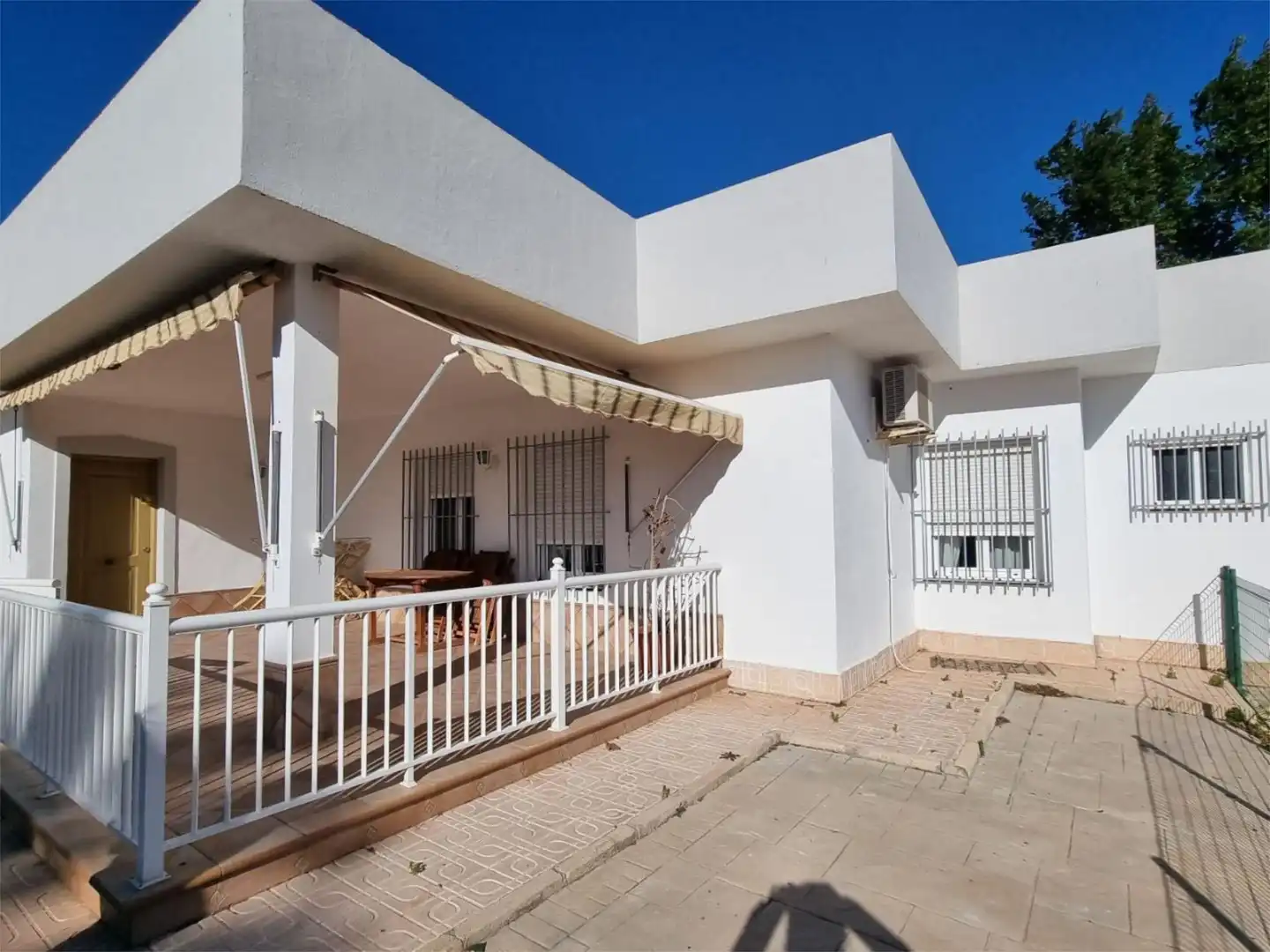Außenansicht von Country house zur Miete in Elche / Elx mit Klimaanlage, Heizung und Privatgarten