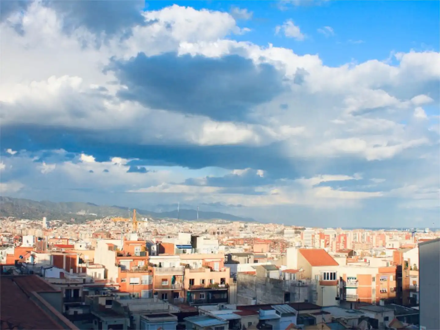 Habitación en Carrer de la Torre dels Pardals, 77, El Guinardó Vista exterior de Piso para compartir en Barcelona con Parquet, Terraza y Amueblado