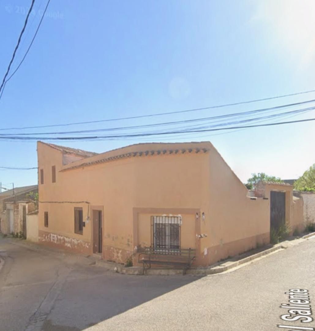 Vista exterior de Casa adosada en venda en Alcalá del Júcar
