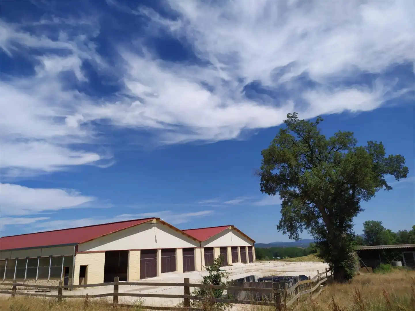 Finca rústica en venta en Diseminado Diseminados, 47, Salas de los Infantes Vista exterior de Finca rústica en venta en Salas de los Infantes con Calefacción, Jardín privado y Terraza