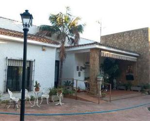 Exterior view of Single-family semi-detached for sale in Sanlúcar de Barrameda  with Terrace and Swimming Pool