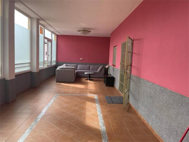 Local comercial en Alquiler en Calle Montaña Clara, 6 en Fañabé - Ifonche y Benítez