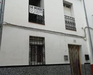 Vista exterior de Casa adosada en venda en El Burgo amb Aire condicionat, Terrassa i Balcó