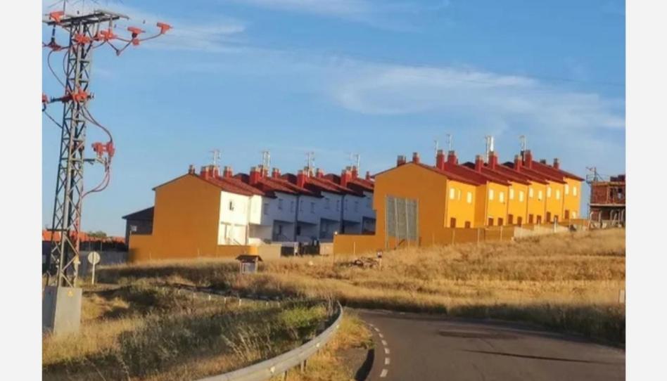 Foto 1 de Pis en venda a Calle Rio Adaja, 1, Mingorría, Ávila