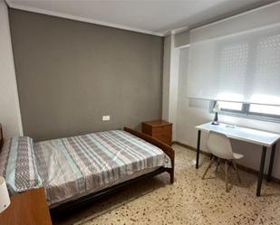 Bedroom of Flat to share in Elche / Elx