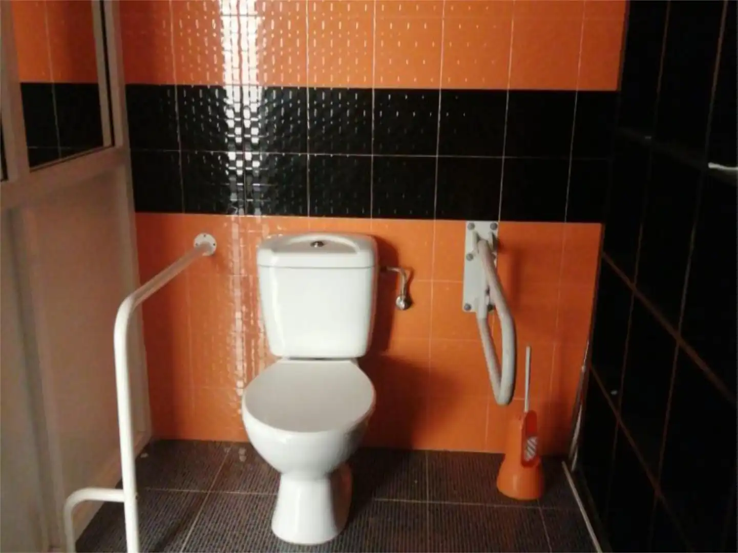 Baño de Local de alquiler en El Puerto de Santa María