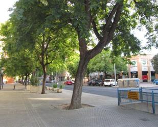 Exterior view of Flat to rent in  Sevilla Capital  with Air Conditioner