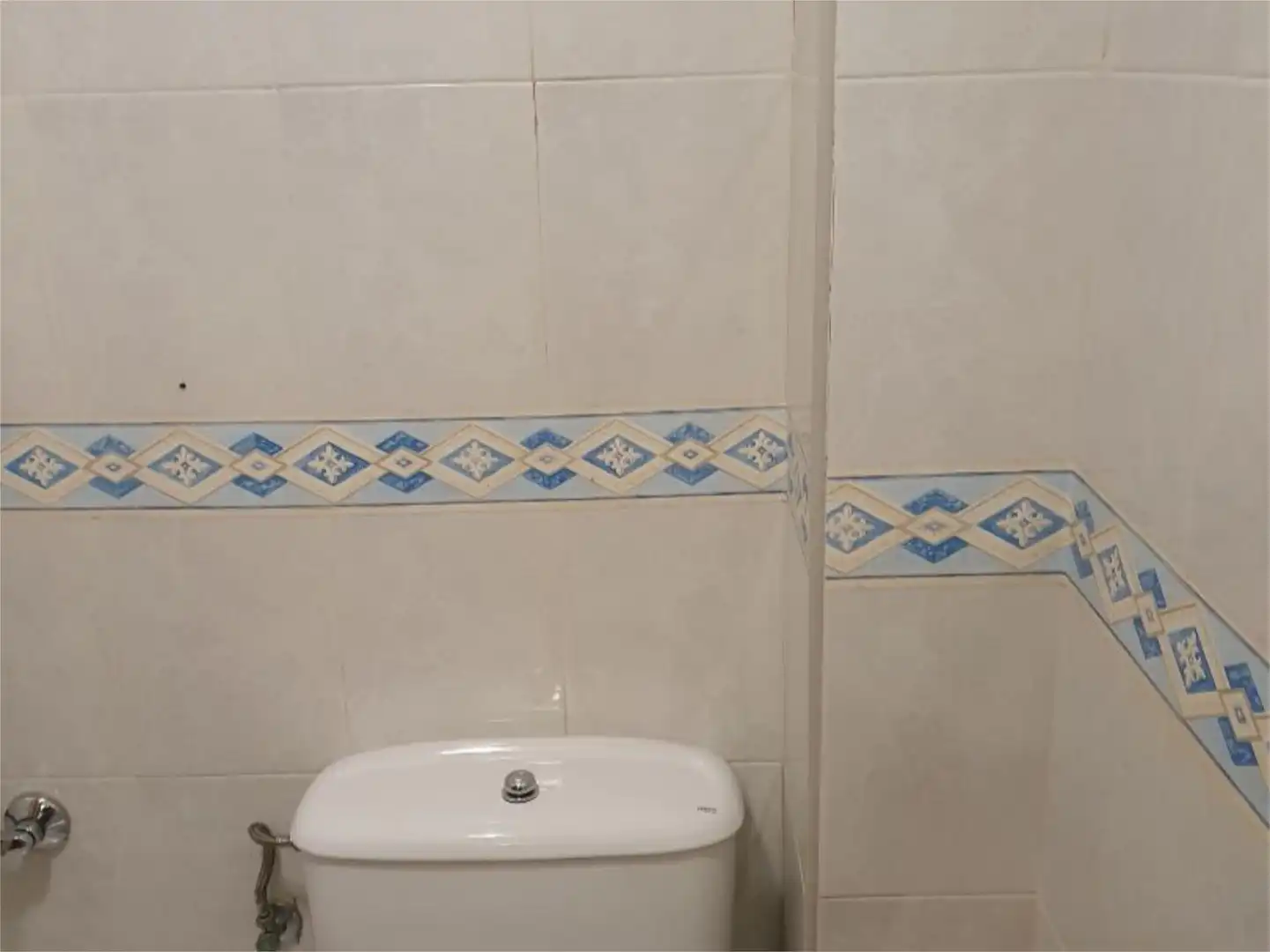 Bany de Pis en venda en Ourense Capital  amb Balcó