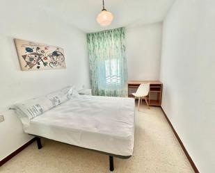 Bedroom of Flat to rent in  Granada Capital  with Terrace and Balcony