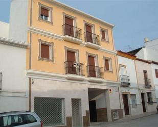 Vista exterior de Pis de lloguer en Casariche amb Terrassa