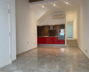 Kitchen of Flat for sale in Vilanova i la Geltrú  with Air Conditioner