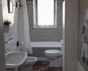 Bathroom of House or chalet to rent in Lucena