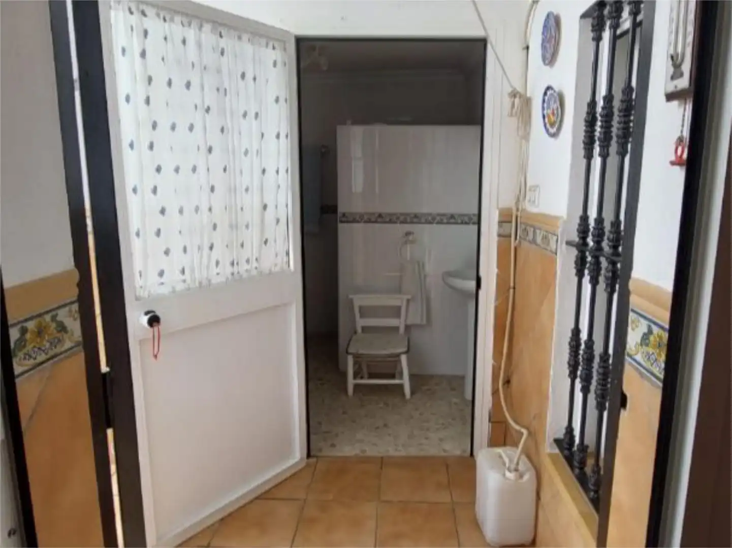 Casa adosada en venta en Calle Leon Felipe, 13, Castilblanco de los Arroyos Baño de Casa adosada en venta en Castilblanco de los Arroyos con Aire acondicionado, Jardín privado y Terraza