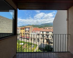 Exterior view of Flat for sale in Sant Joan de les Abadesses  with Terrace and Balcony