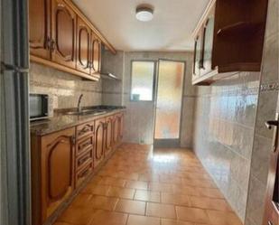 Kitchen of Flat for sale in  Granada Capital  with Terrace