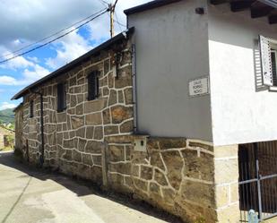 Vista exterior de Casa adosada en venda en Lubián