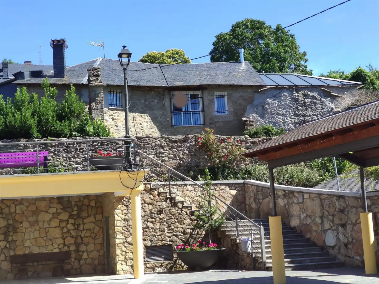 Vista exterior de Pis en venda en Lubián amb Moblat