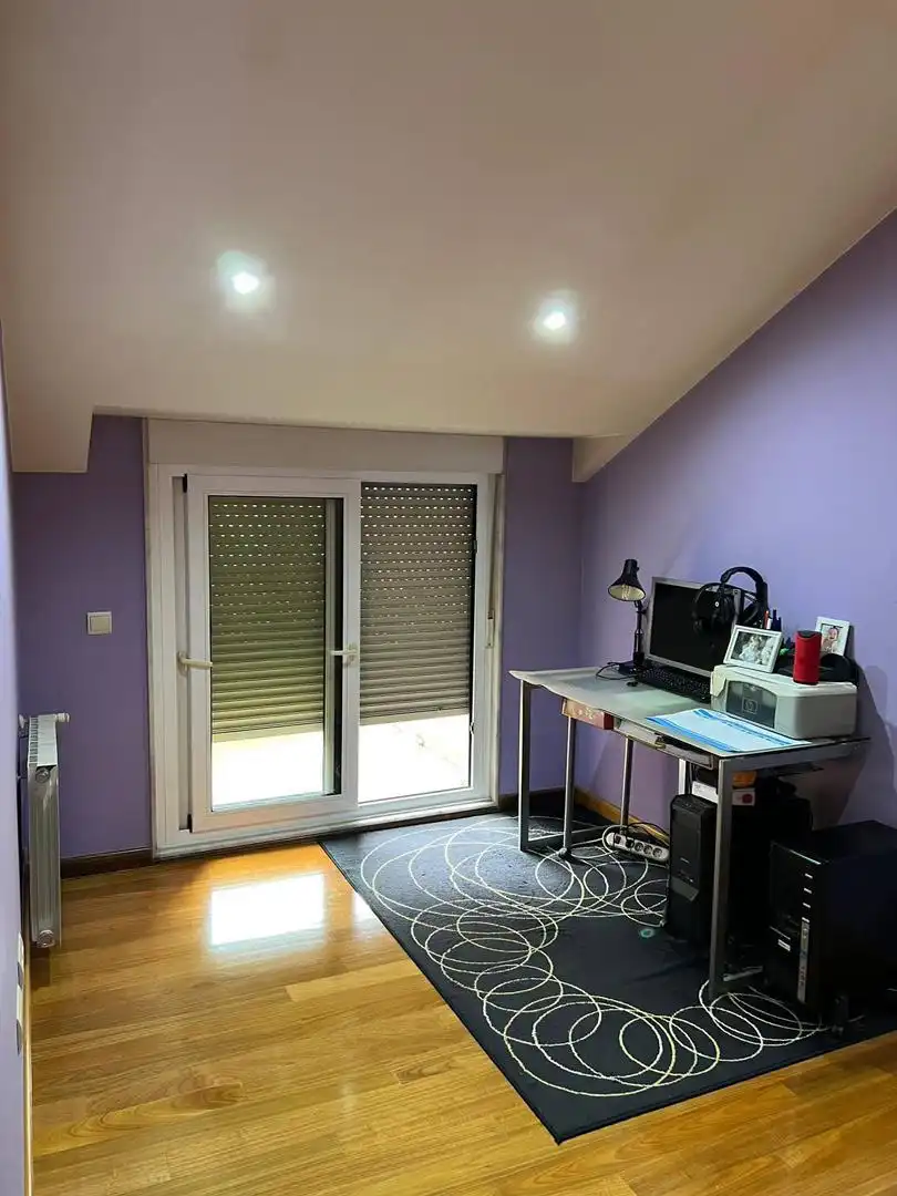 Piso en venta en Travesía Do Restollal, 2, Castiñeiriño - Cruceiro de Sar Piso en venta en Santiago de Compostela con Terraza