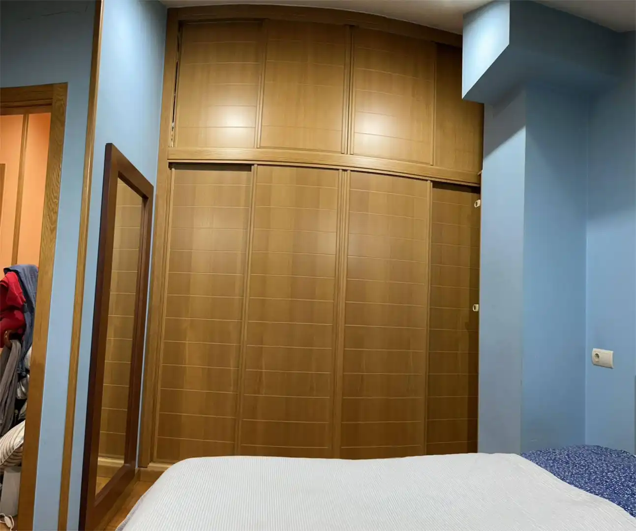 Piso en venta en Travesía Do Restollal, 2, Castiñeiriño - Cruceiro de Sar Habitación de Piso en venta en Santiago de Compostela con Terraza