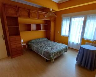 Schlafzimmer von Wohnungen miete in Ribamontán al Mar mit Terrasse