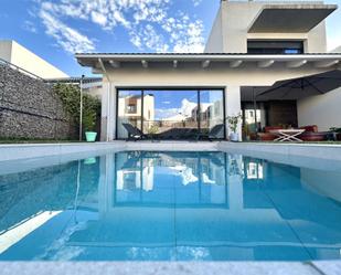 Swimming pool of House or chalet for sale in Boadilla del Monte  with Air Conditioner and Swimming Pool