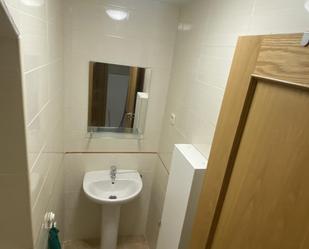 Bathroom of Flat to rent in Azuqueca de Henares  with Air Conditioner