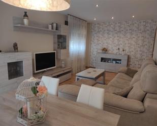 Living room of Flat for sale in Tauste  with Air Conditioner and Balcony