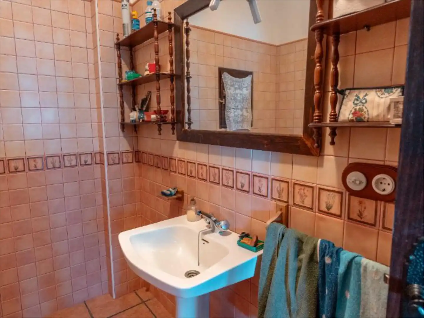 Bathroom of Country homes for sale in Alpujarra de la Sierra  with Terrace