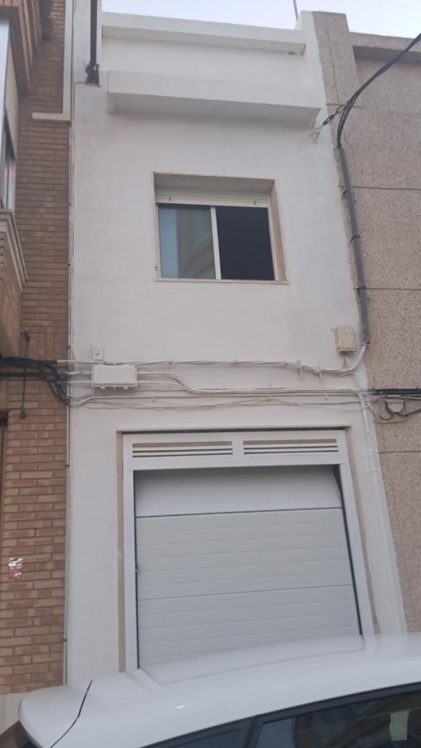 Vista exterior de Casa adosada en venda en Sueca amb Terrassa