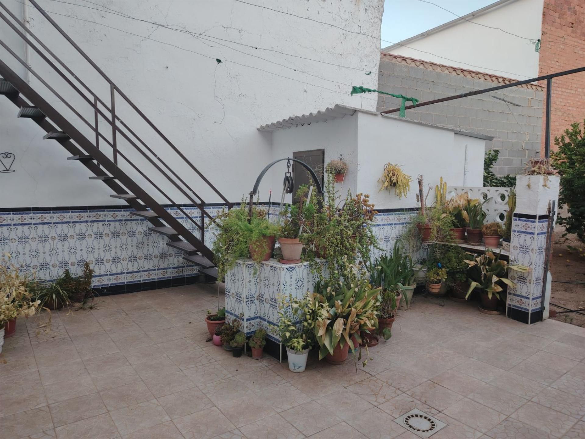 Terrassa de Casa adosada en venda en Torremejía amb Aire condicionat, Jardí privat i Terrassa