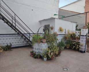 Terrassa de Casa adosada en venda en Torremejía amb Aire condicionat, Jardí privat i Terrassa