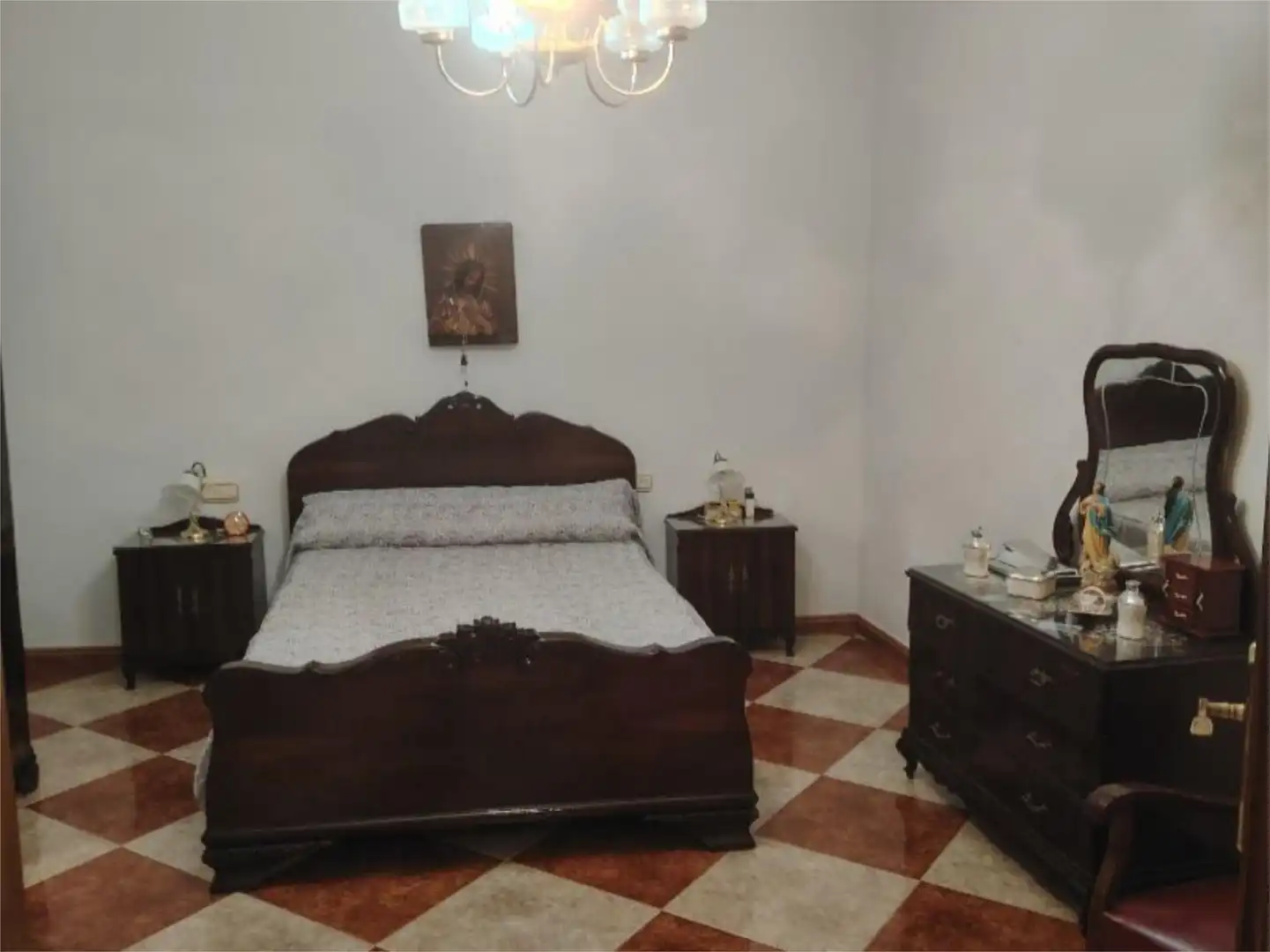 Casa adosada en venda a Calle Zurbarán, 16, Torremejía Dormitori de Casa adosada en venda en Torremejía amb Aire condicionat, Jardí privat i Terrassa