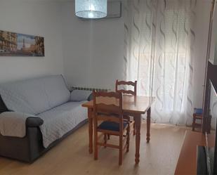 Dormitori de Apartament de lloguer en Alcázar de San Juan amb Aire condicionat, Terrassa i Balcó