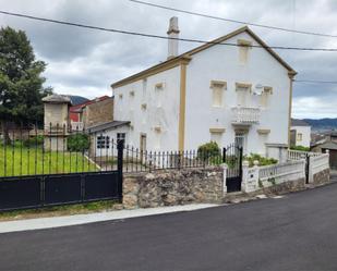 Vista exterior de Pis de lloguer en O Vicedo  amb Terrassa i Balcó