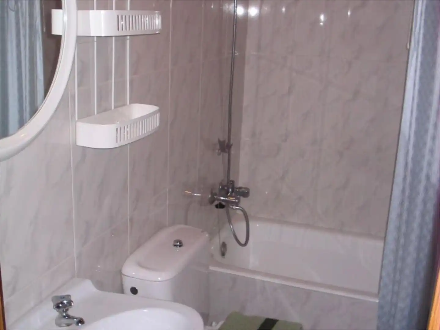 Piso de alquiler en Rúa Doutor Llisterri, 36, O Vicedo Baño de Piso de alquiler en O Vicedo con Jardín privado, Terraza y Amueblado