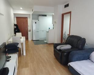 Living room of Flat for sale in Girona Capital  with Air Conditioner and Balcony