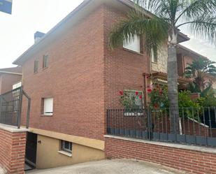 Exterior view of House or chalet for sale in Cambrils  with Air Conditioner, Terrace and Swimming Pool