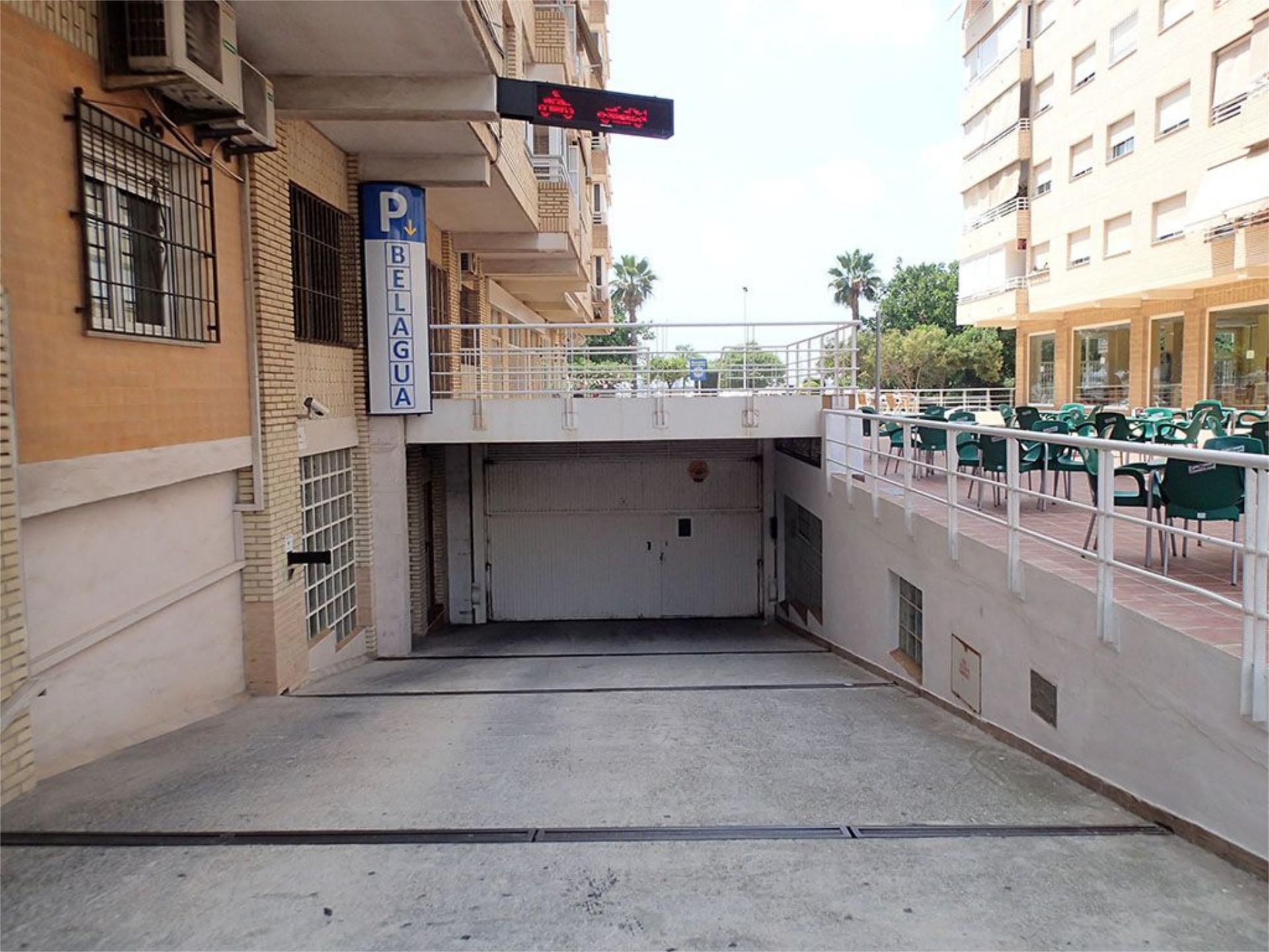 Parking of Garage to rent in Torrevieja