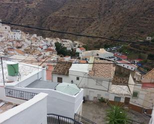 Vista exterior de Casa o xalet en venda en Sierro amb Terrassa