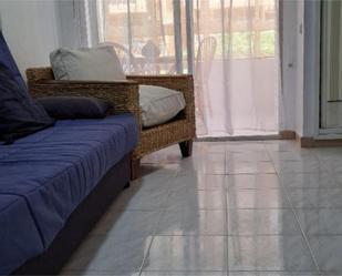 Dormitori de Apartament de lloguer en Benalmádena amb Aire condicionat, Calefacció i Jardí privat