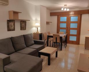 Sala d'estar de Apartament de lloguer en Oropesa del Mar / Orpesa amb Aire condicionat, Terrassa i Balcó