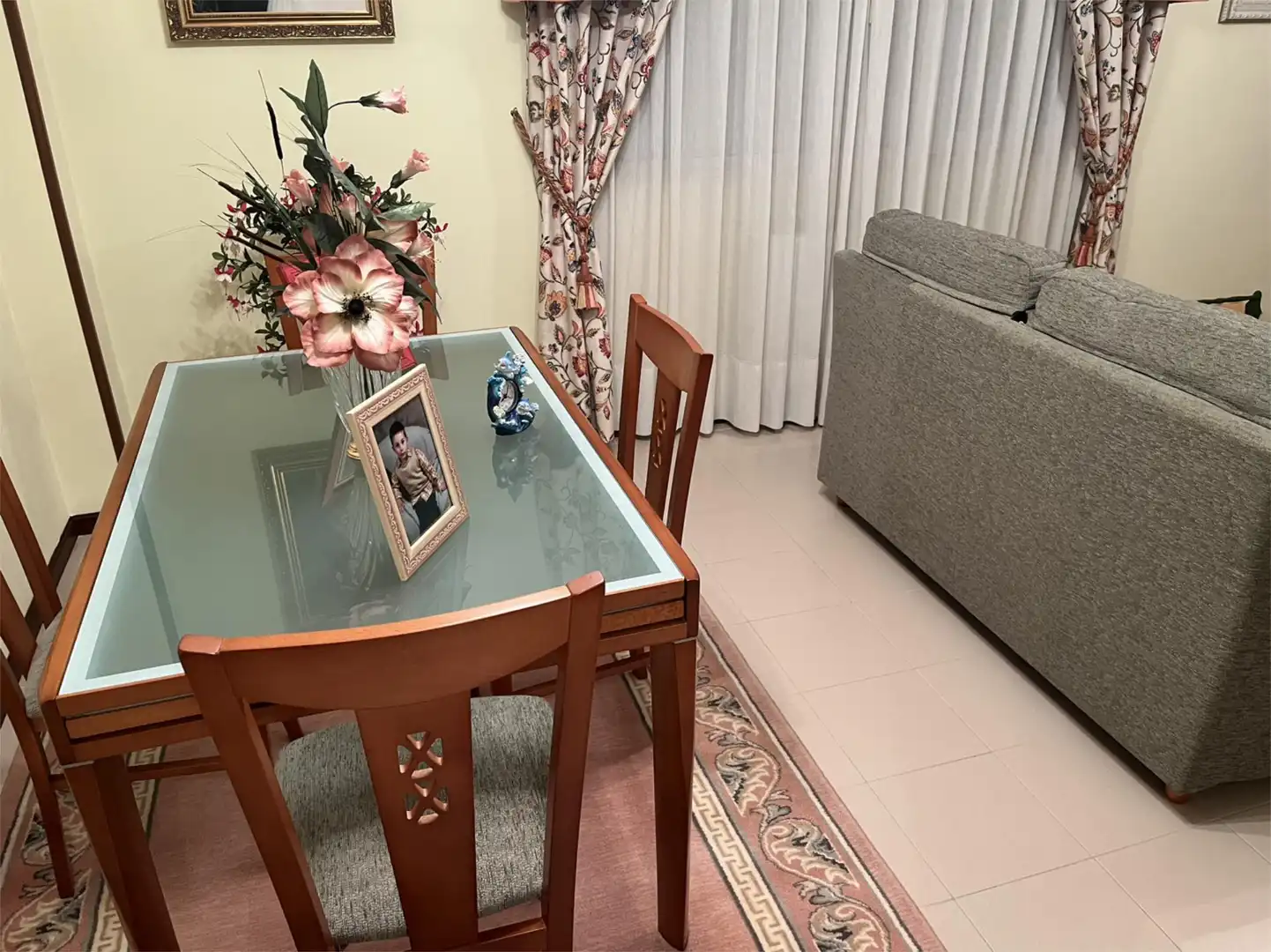 Comedor de Piso en venta en Villaescusa (Cantabria) con Calefacción, Terraza y Trastero