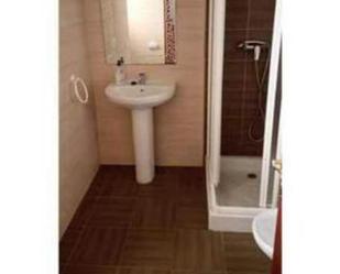 Bathroom of Flat to rent in Oliva de la Frontera  with Terrace