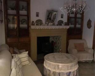 Sala d'estar de Casa o xalet en venda en Los Hinojosos  