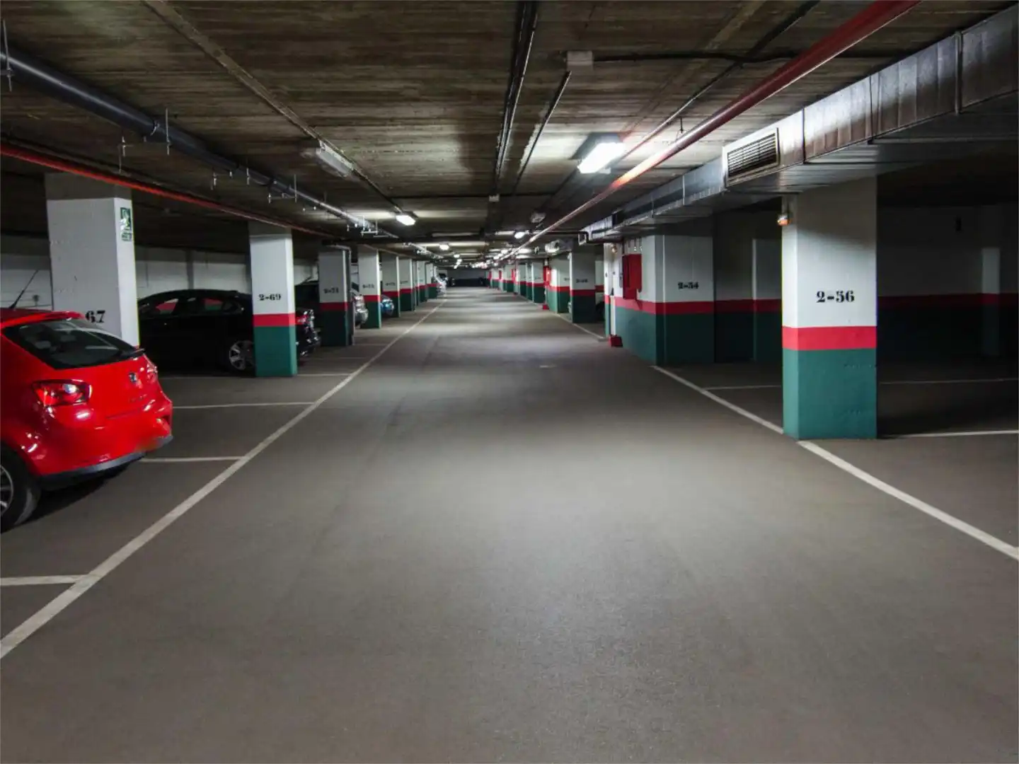 Parking of Garage for rent in Madrid