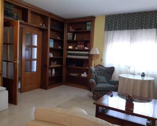Living room of Flat to share in  Albacete Capital  with Air Conditioner, Terrace and Swimming Pool