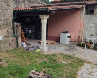 Aparcament de Casa o xalet per a compartir en Santiago de Compostela  amb Calefacció, Jardí privat i Terrassa